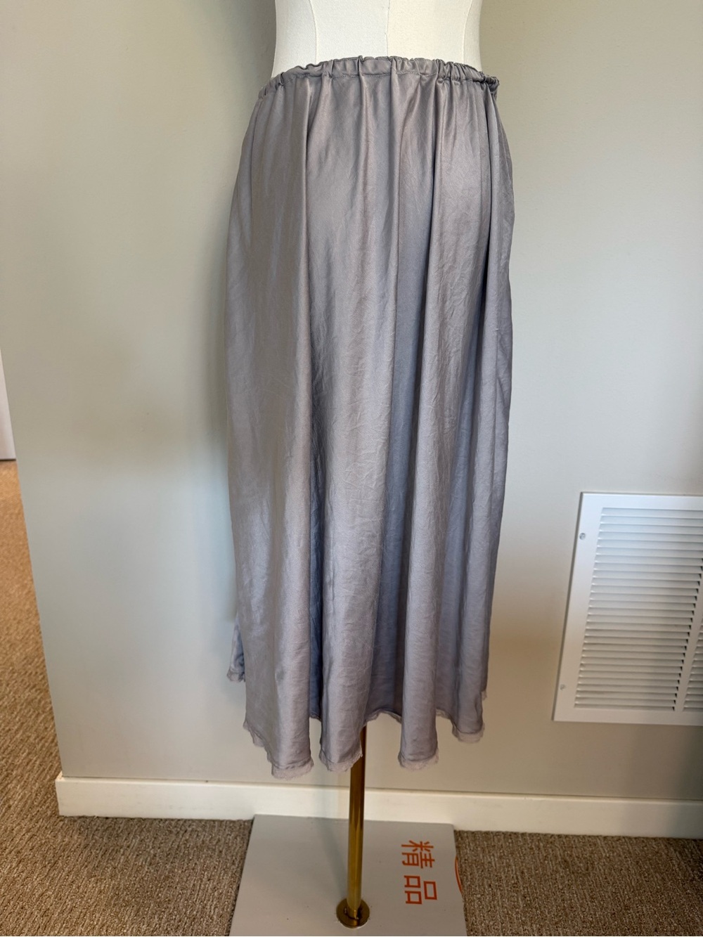Donna Giambrone 100% Silk Gray Bias Cut Midi Slip Skirt Size M Minimalist - Picture 4 of 7